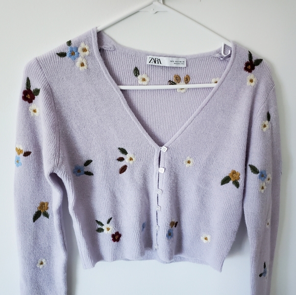 Zara Sweaters - Zara Floral Knitted Cardigan Size XS